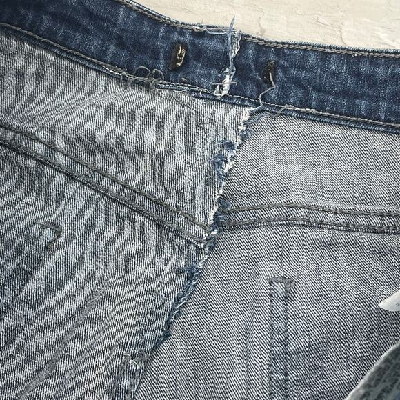 Levi's Blue High Rise Straight Skinny Leg Altered Denim Jeans 16M - Picture 4 of 12